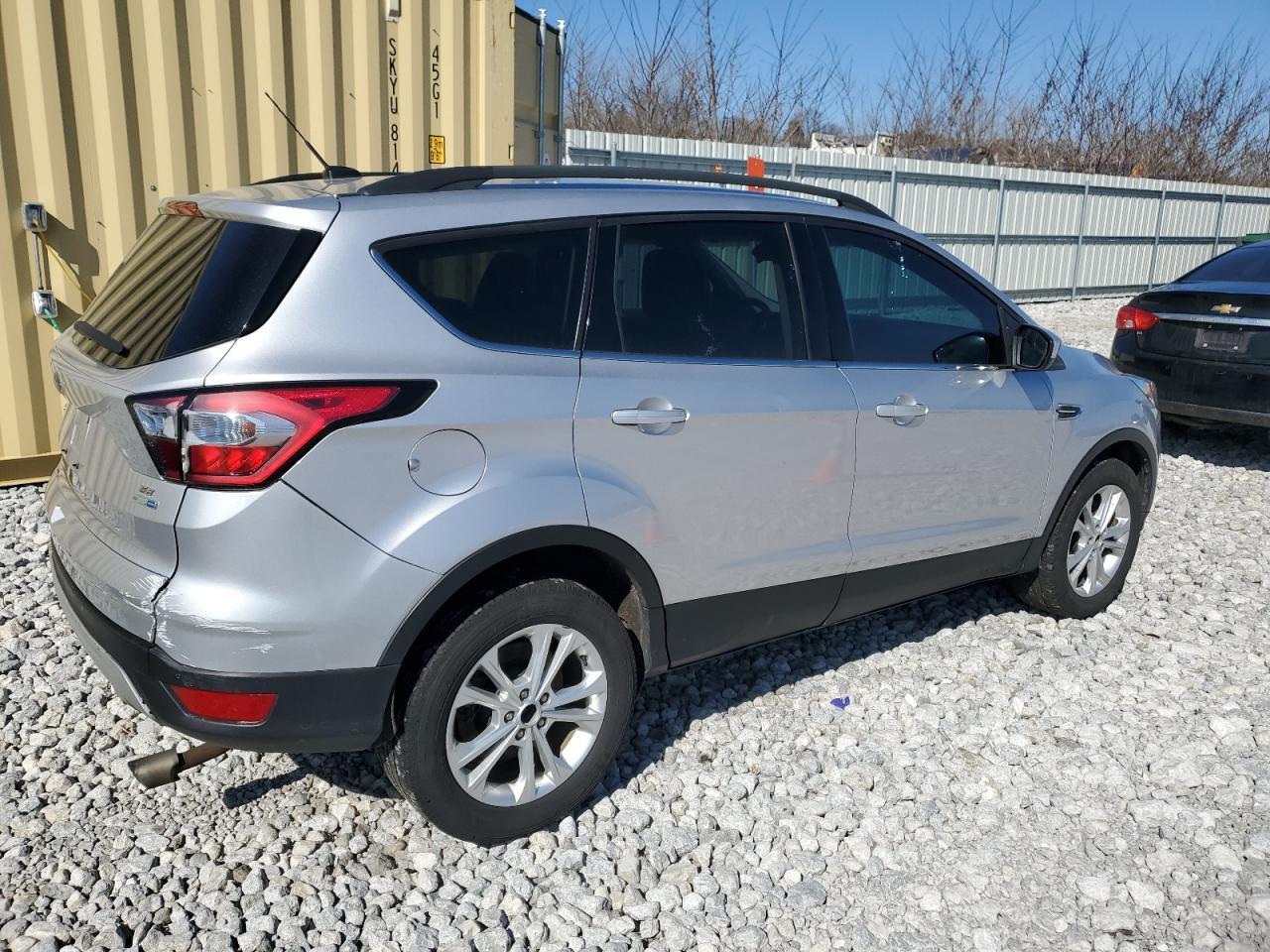 2017 FORD ESCAPE SE - Image 3