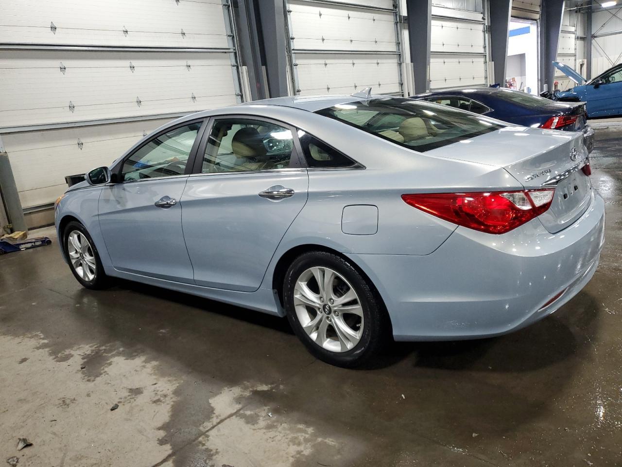 2011 HYUNDAI SONATA SE - Фото 2