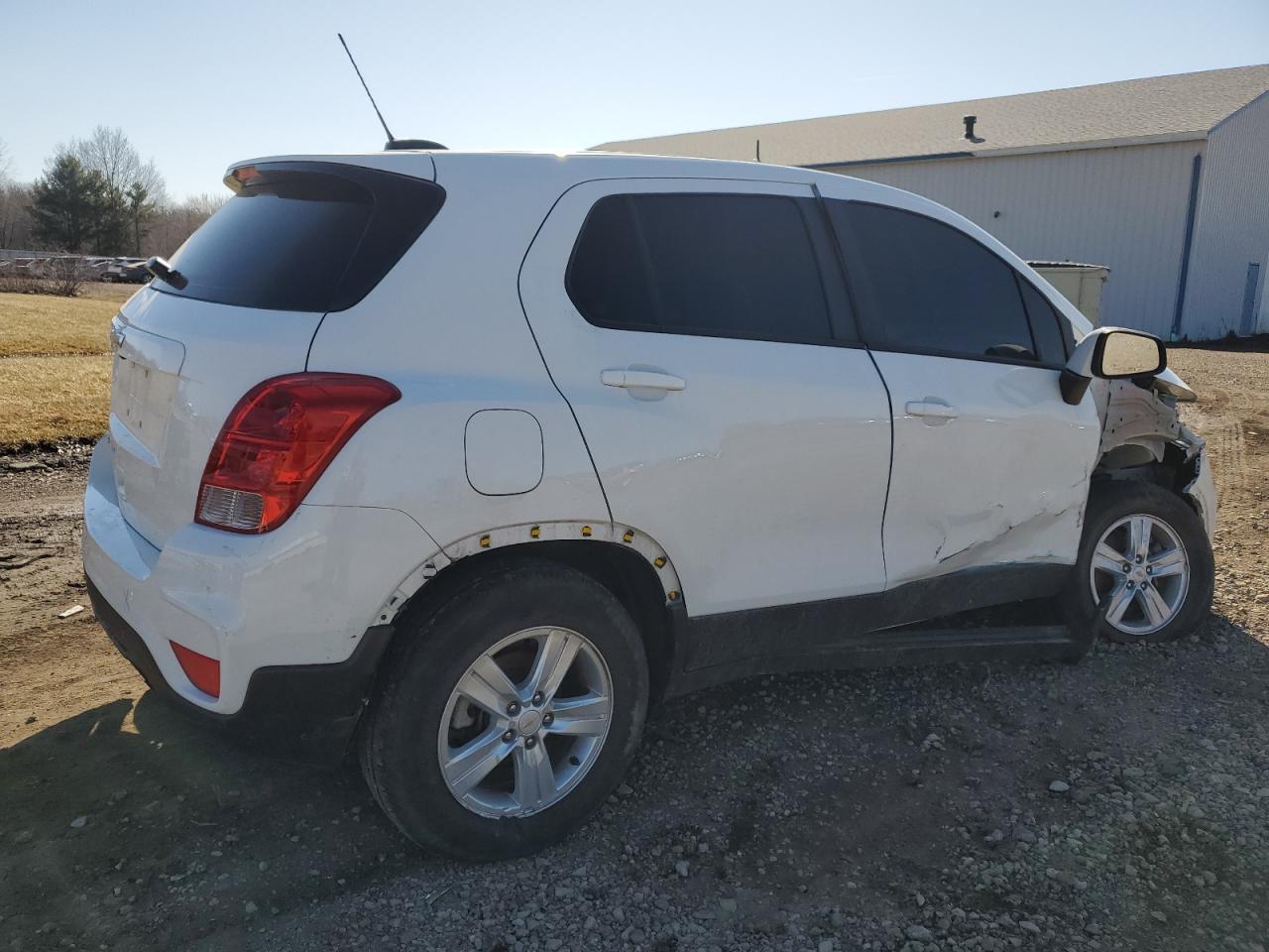 2021 CHEVROLET TRAX LS - Фото 3