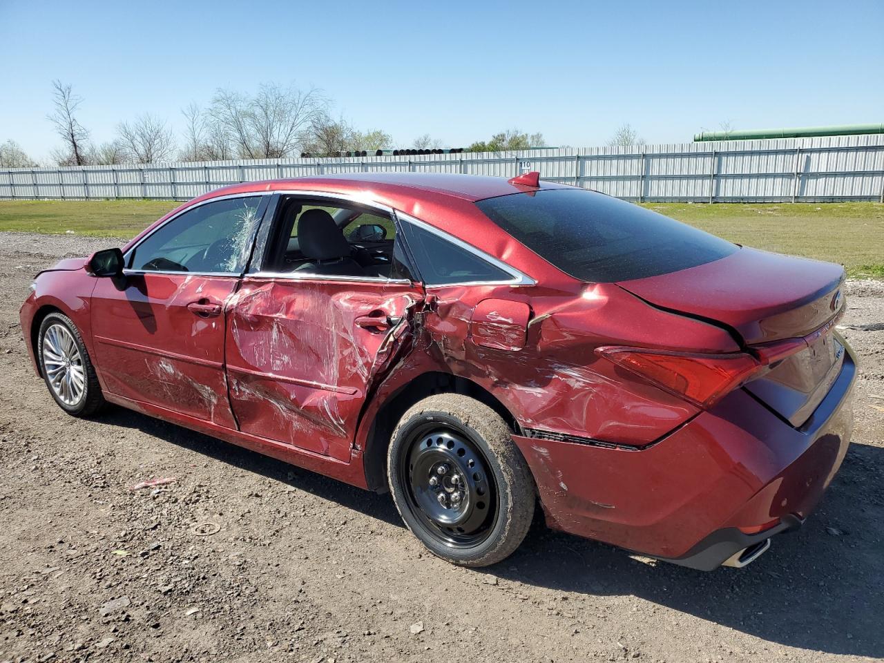 2019 TOYOTA AVALON XLE - Image 2
