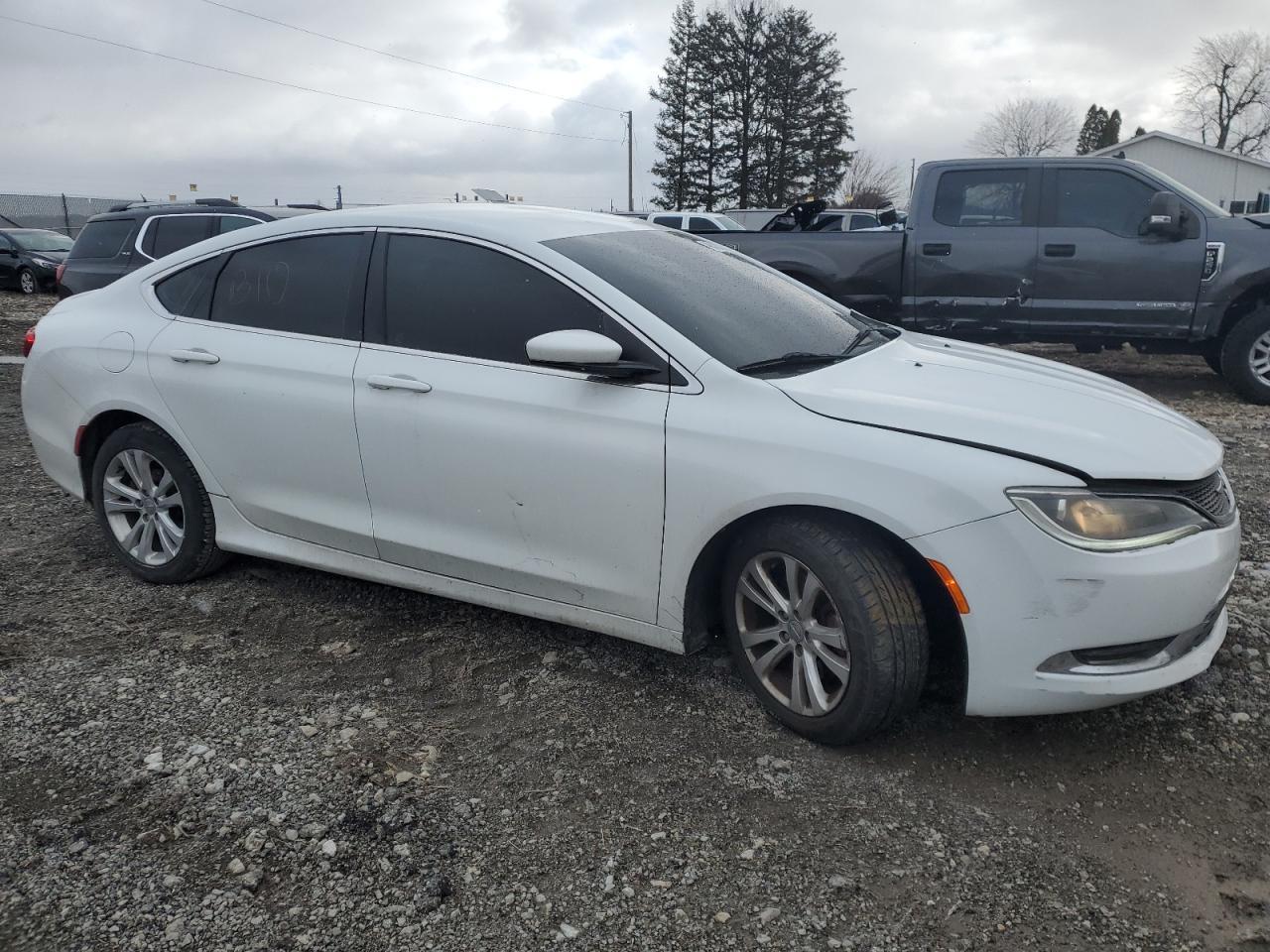 2015 CHRYSLER 200 LIMITE - Image 4