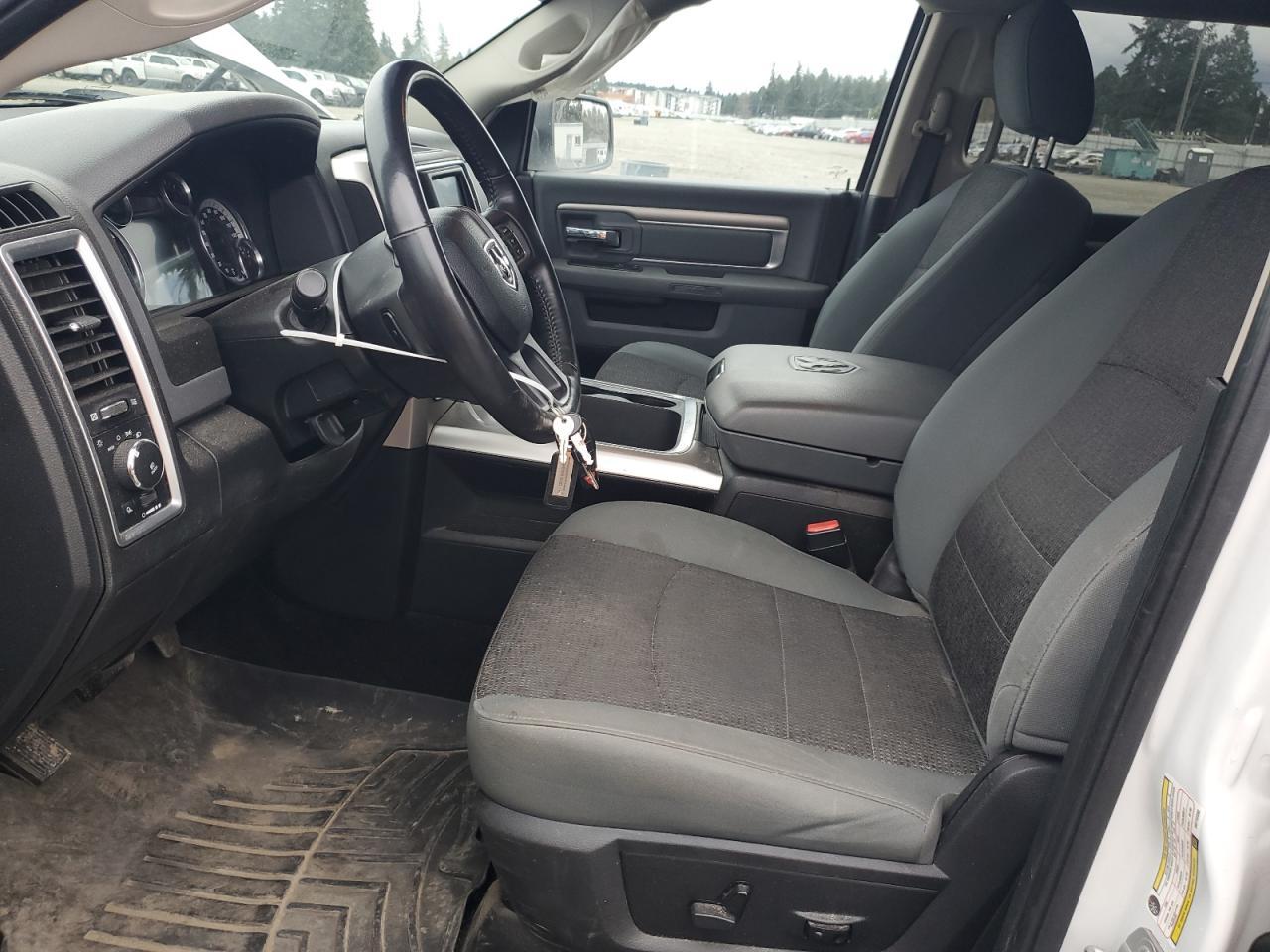 2017 RAM 1500 SLT - Image 7