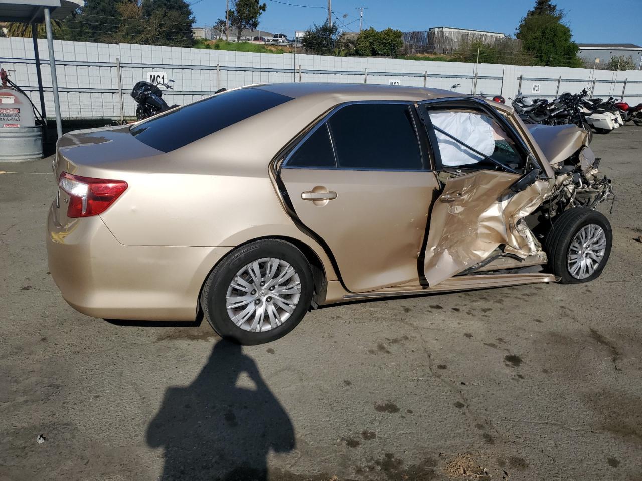 2012 TOYOTA CAMRY BASE - Фото 3