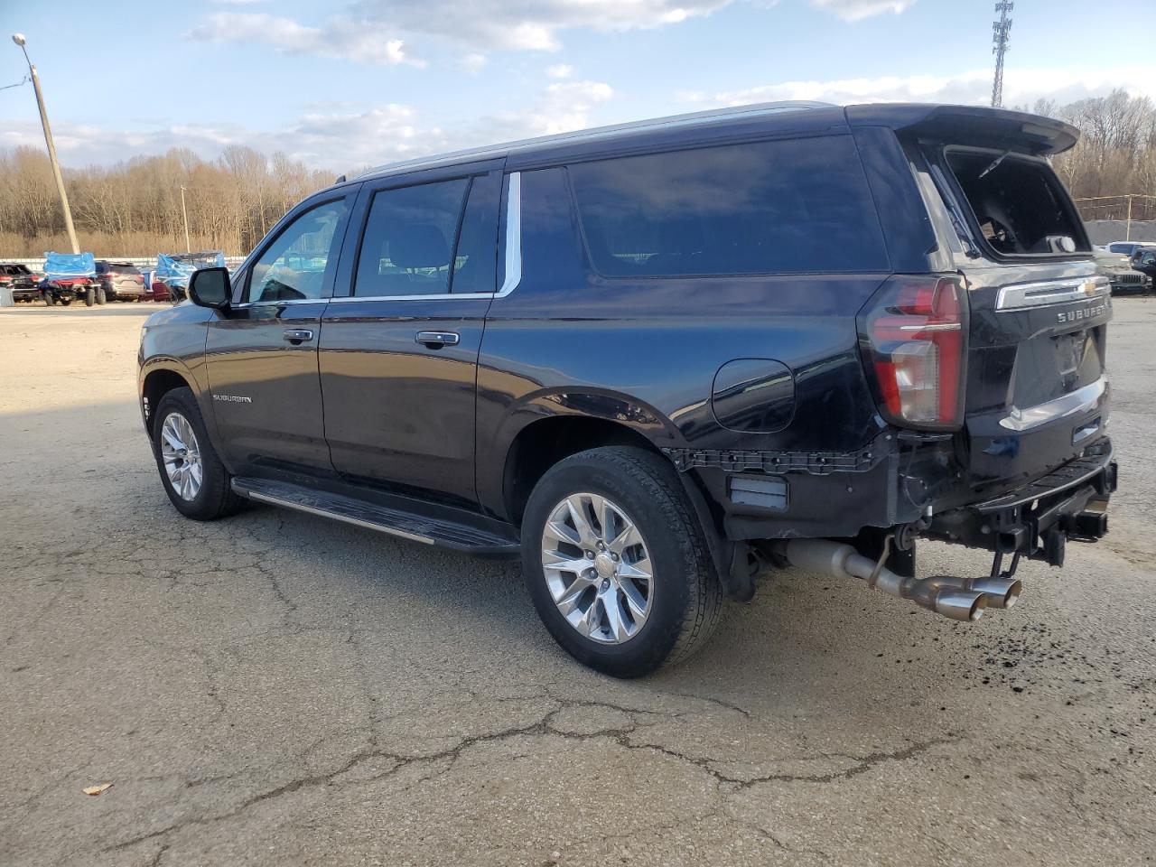 2023 CHEVROLET SUBURBAN C - Image 2