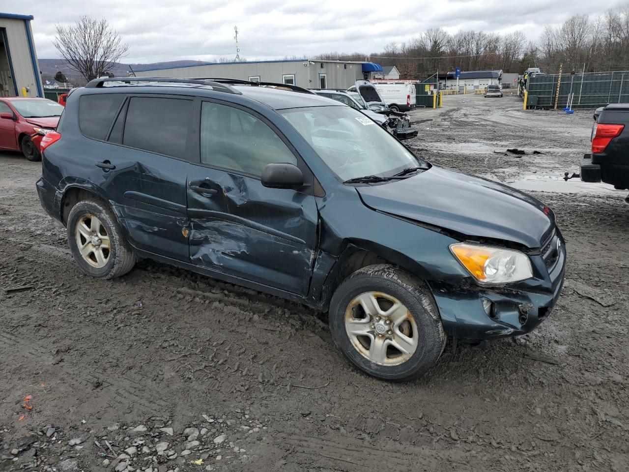 2011 TOYOTA RAV4 - Фото 4