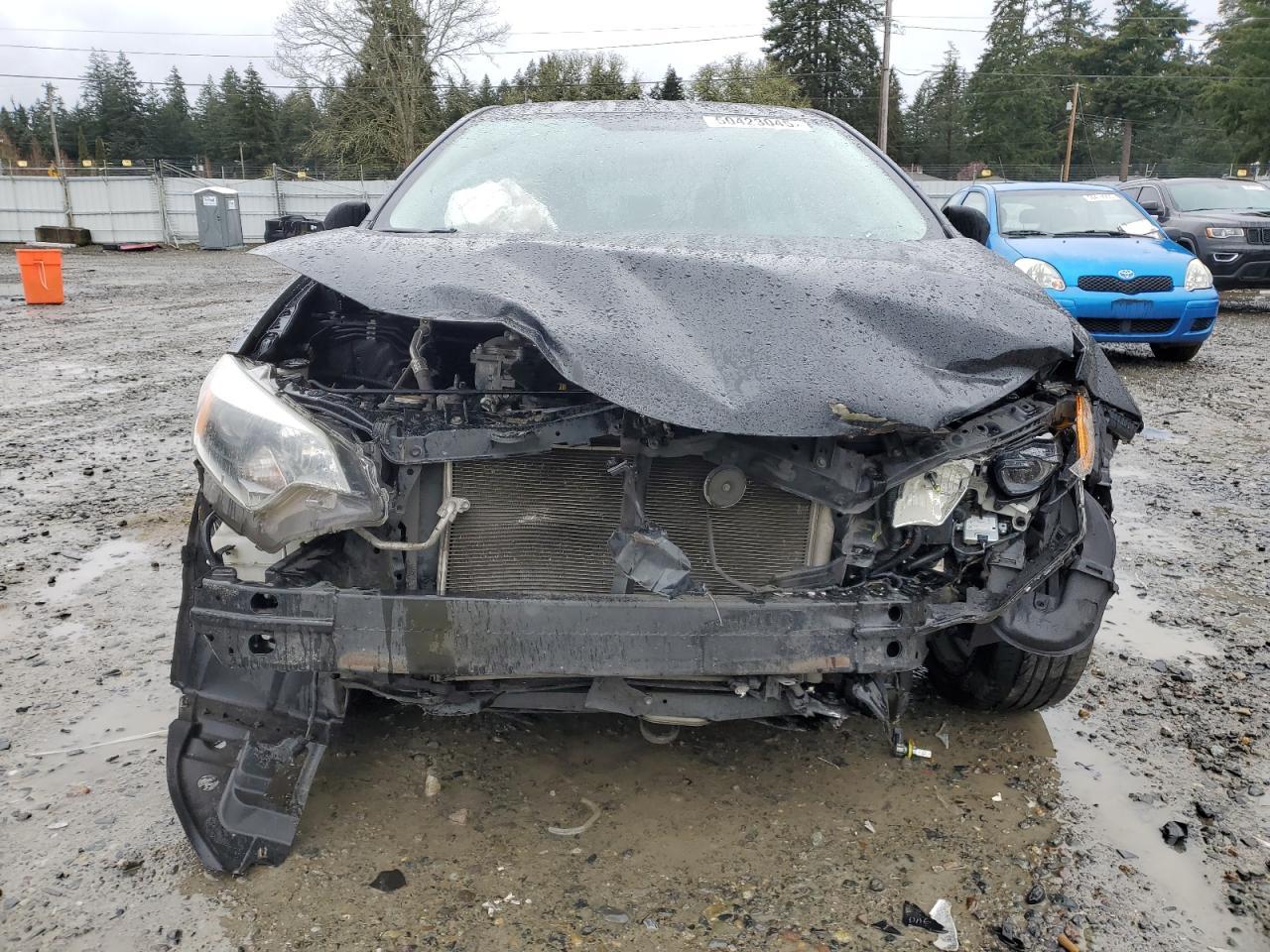 2014 TOYOTA COROLLA L - Image 5