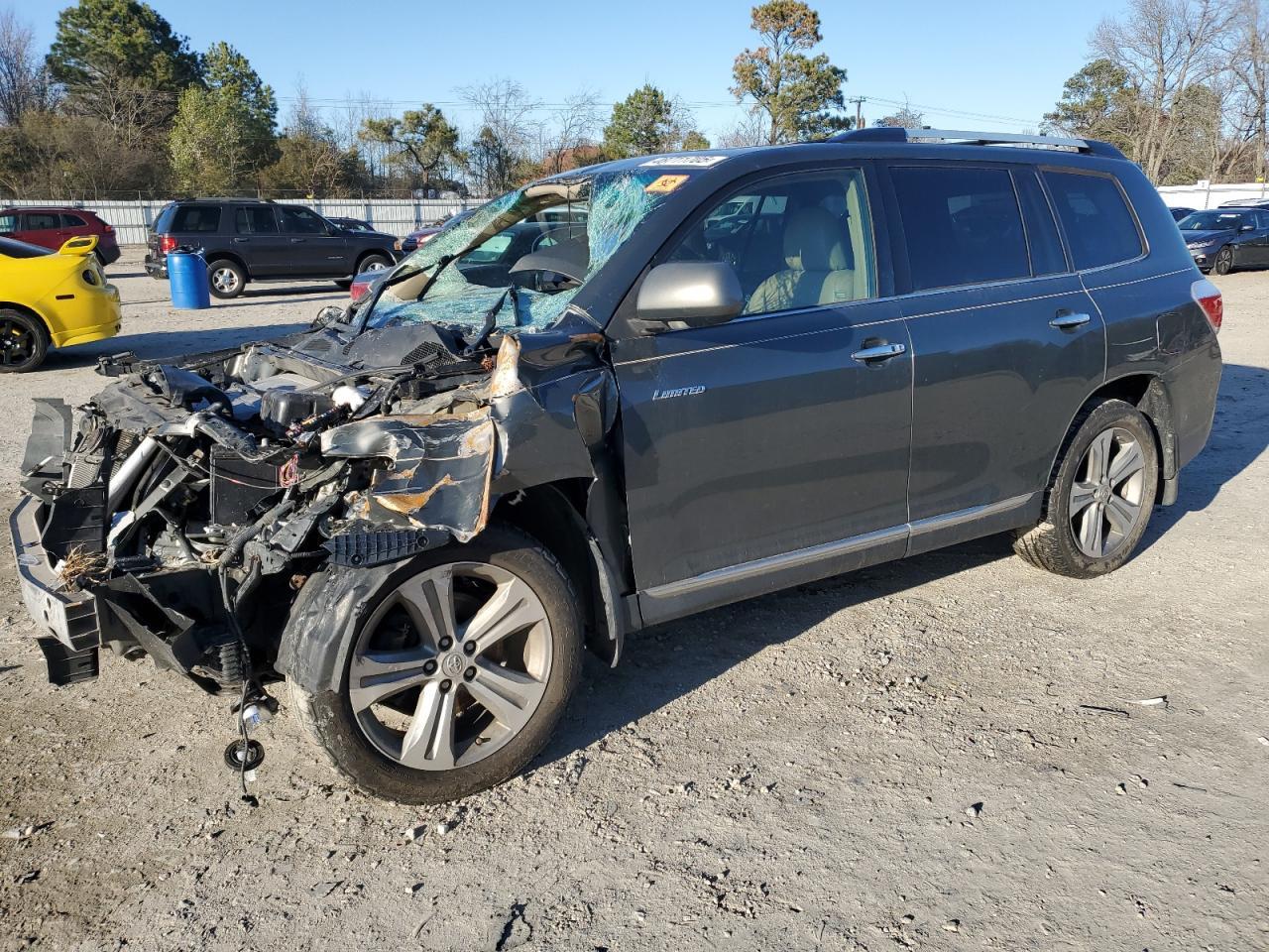 2012 TOYOTA HIGHLANDER