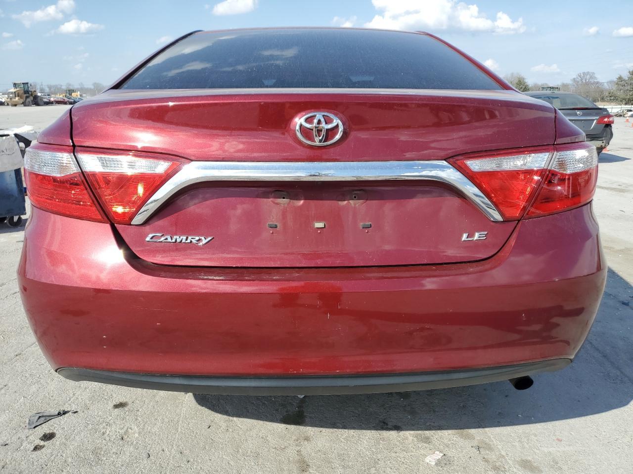 2016 TOYOTA CAMRY LE - Image 6