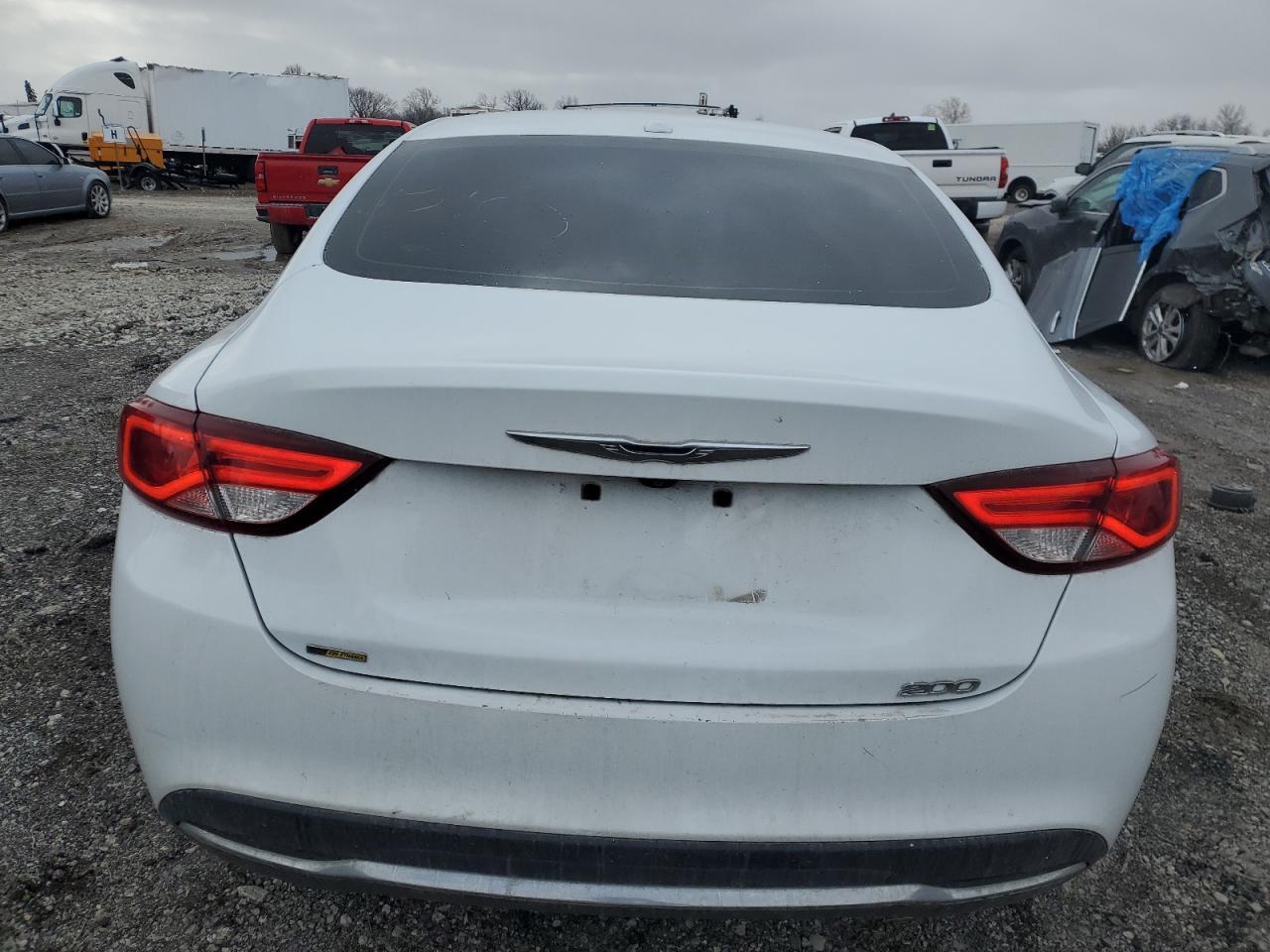2015 CHRYSLER 200 LIMITE - Image 6