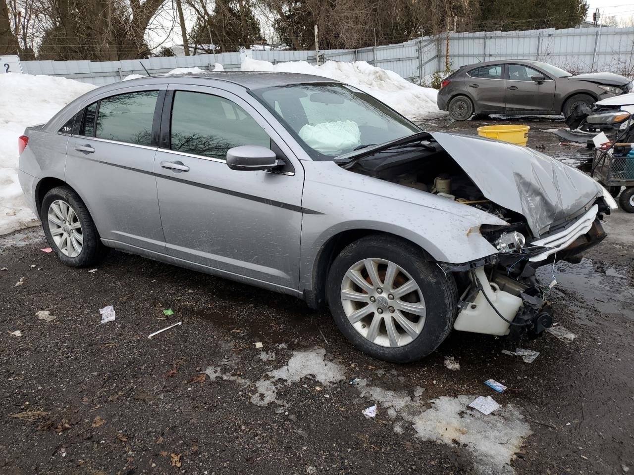 2013 CHRYSLER 200 LX - Фото 4