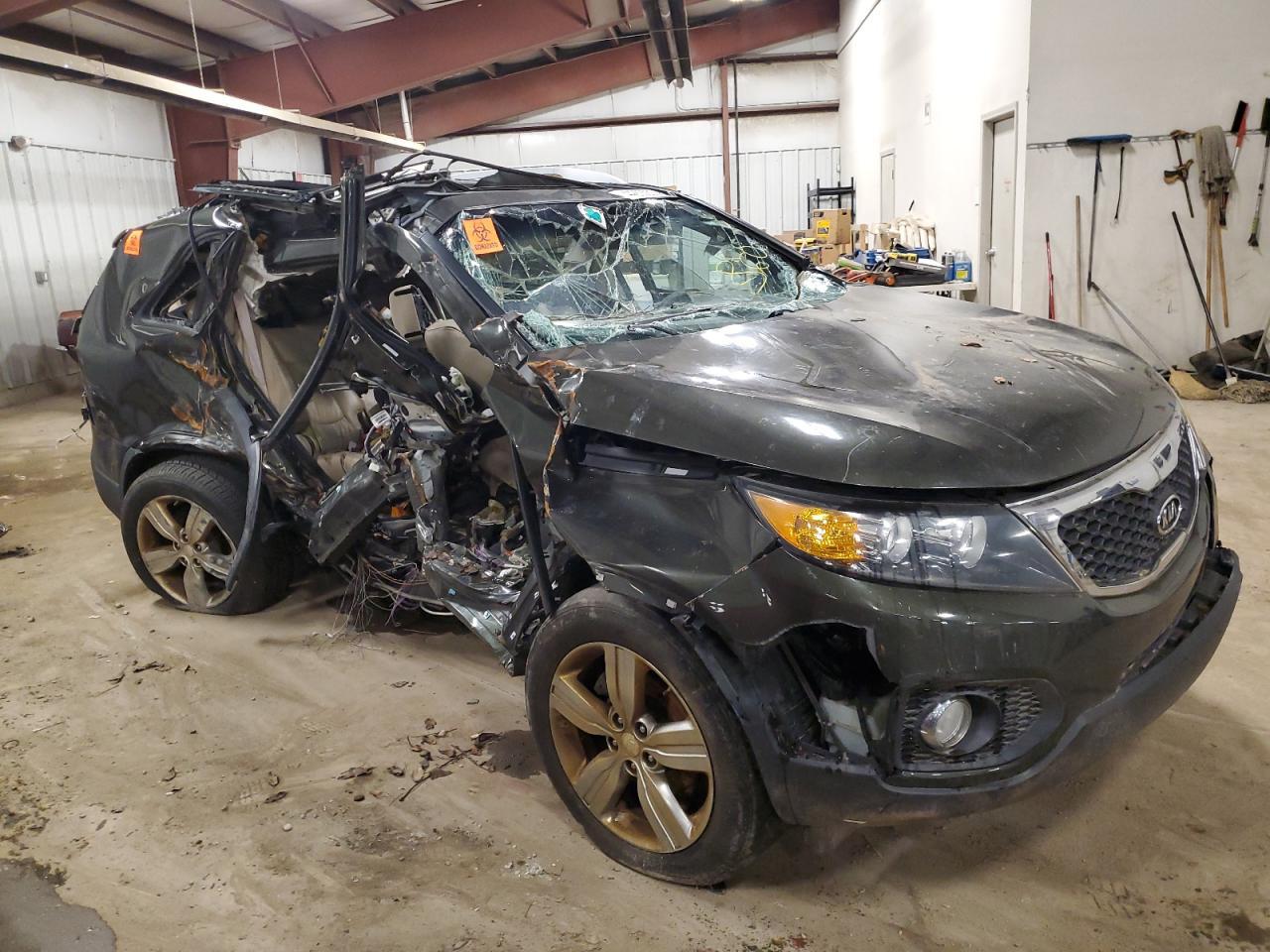 2012 KIA SORENTO EX - Image 4