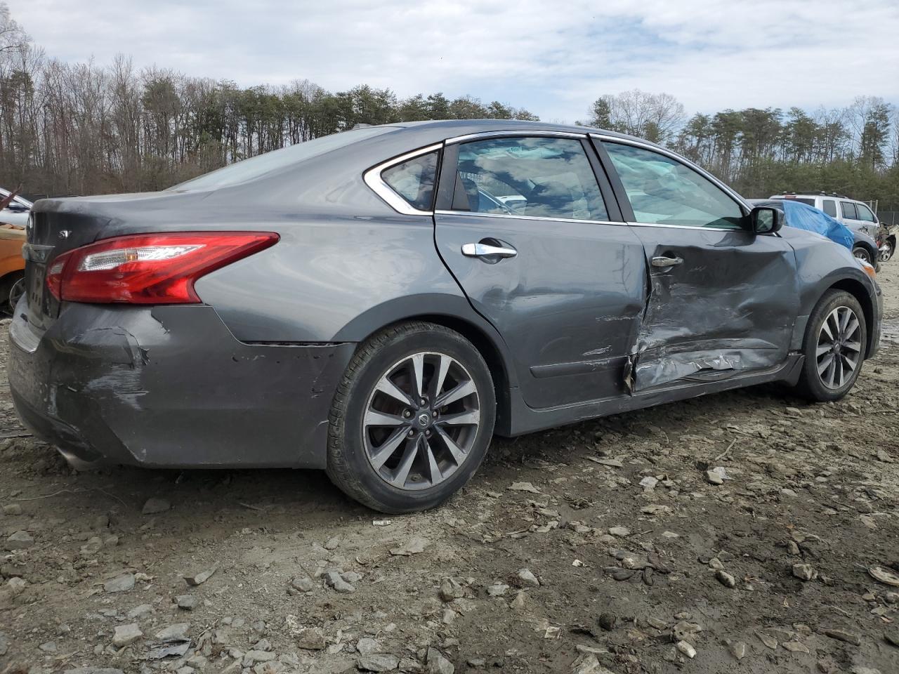2017 NISSAN ALTIMA 2.5 - Фото 3