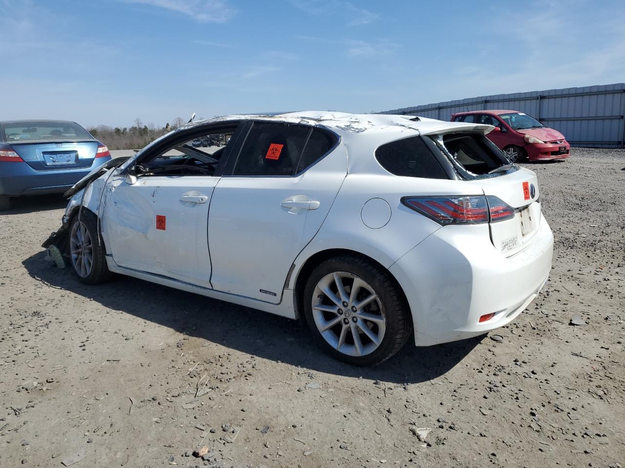 2011 LEXUS CT 200 - Фото 2