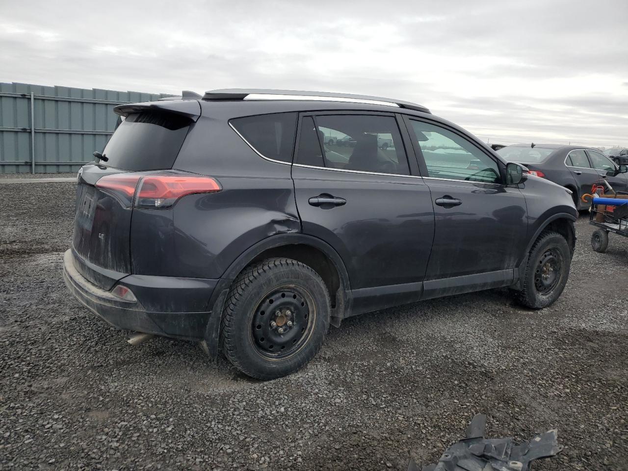 2018 TOYOTA RAV4 LE - Image 3