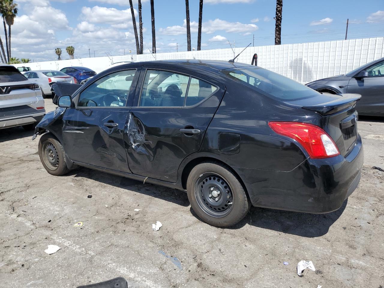 2014 NISSAN VERSA S - Фото 2