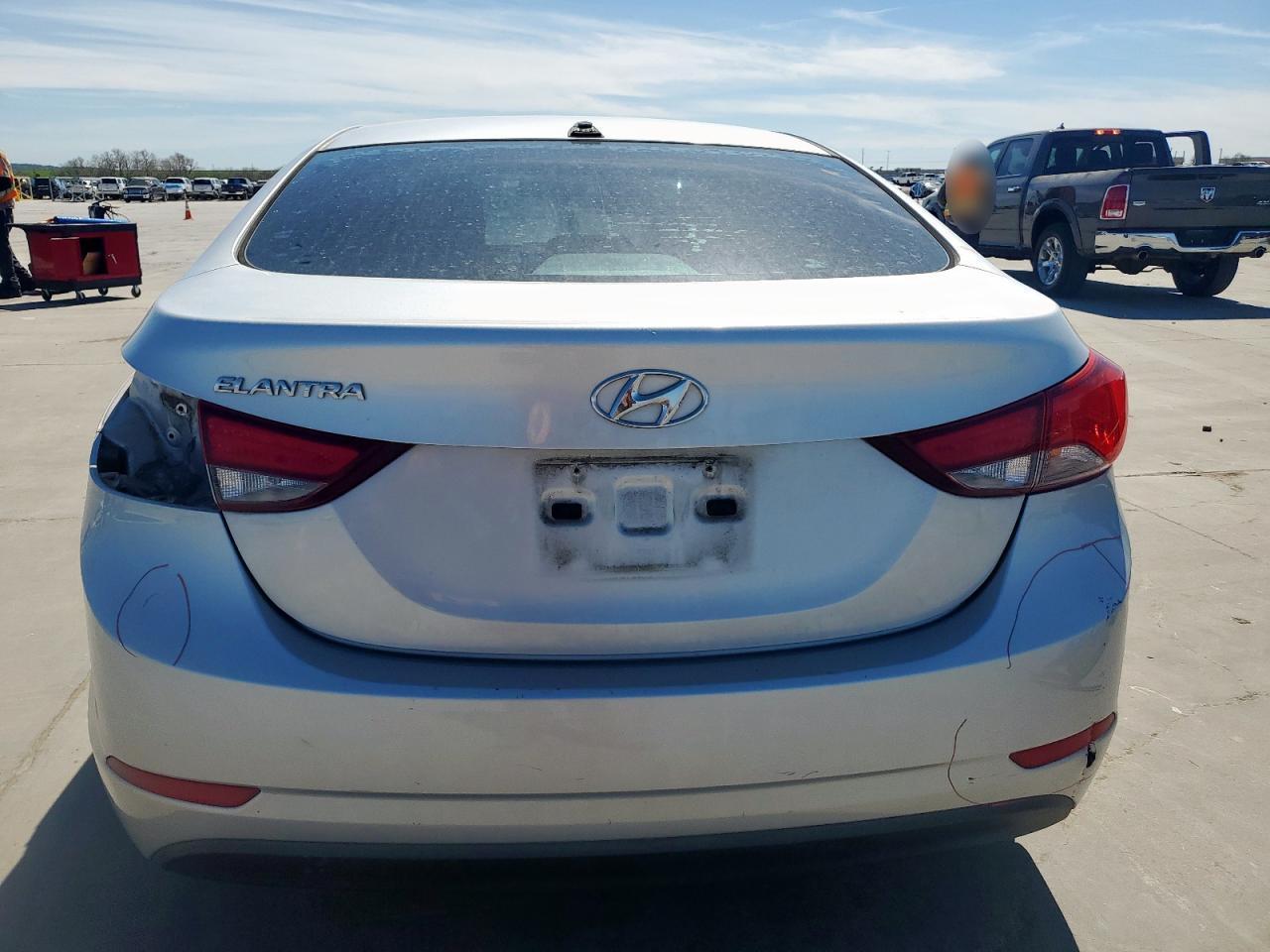 2015 HYUNDAI ELANTRA SE - Фото 6