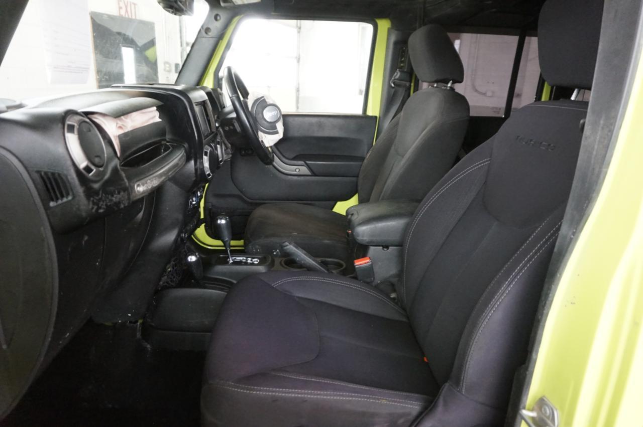 2017 JEEP WRANGLER U - Image 5