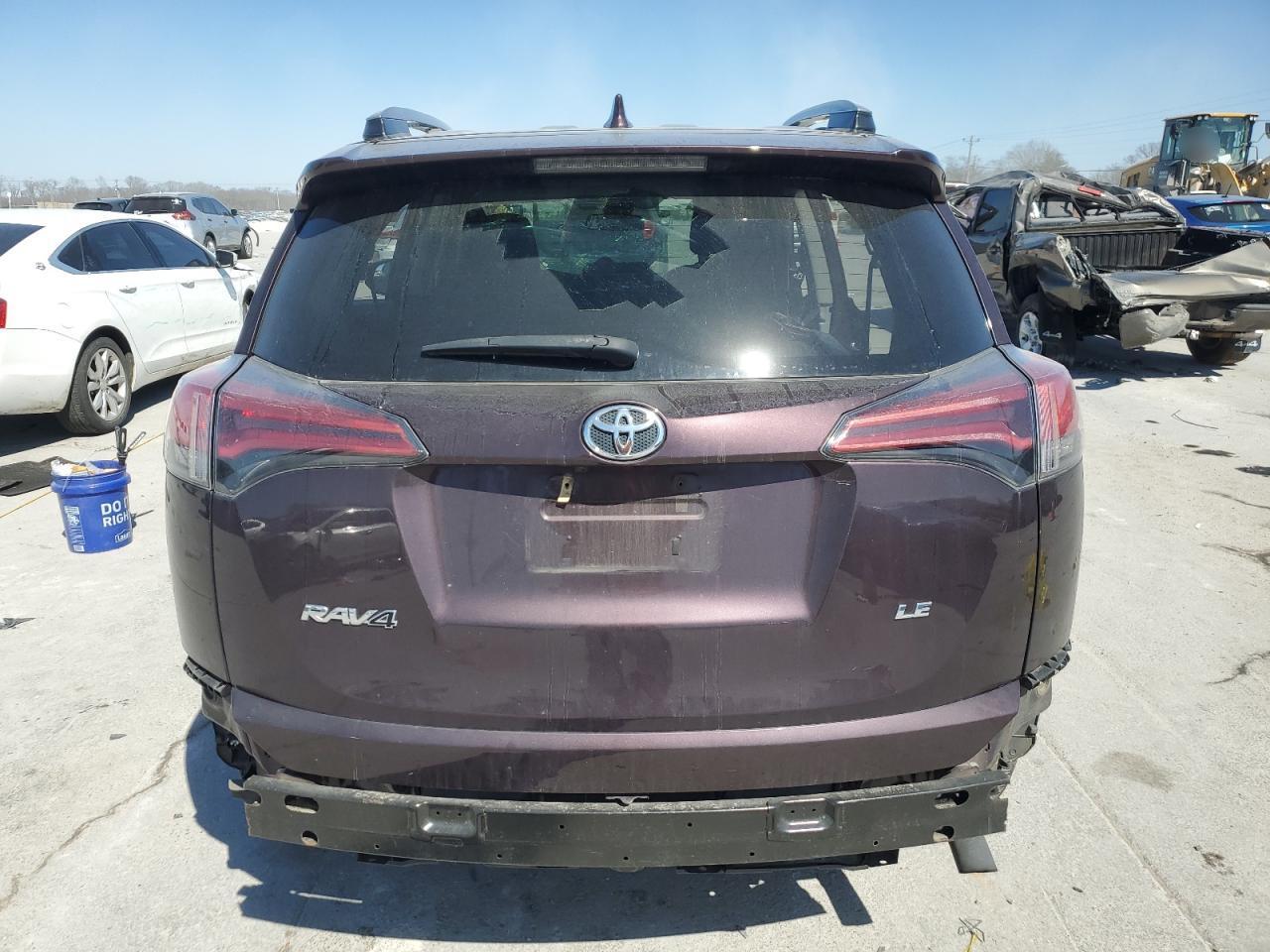 2017 TOYOTA RAV4 LE - Image 6