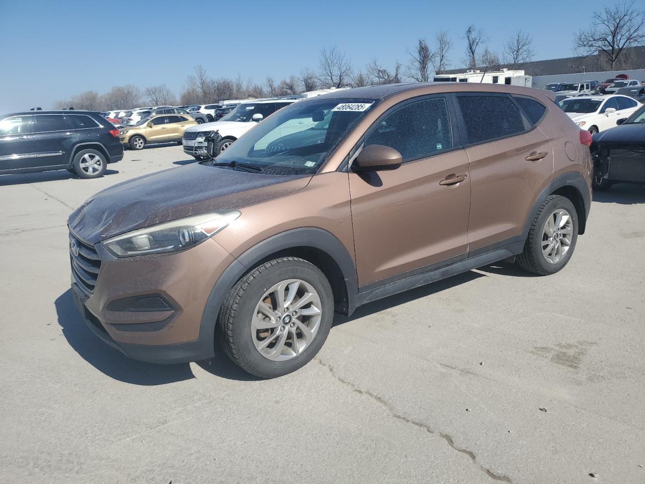 2016 HYUNDAI TUCSON SE