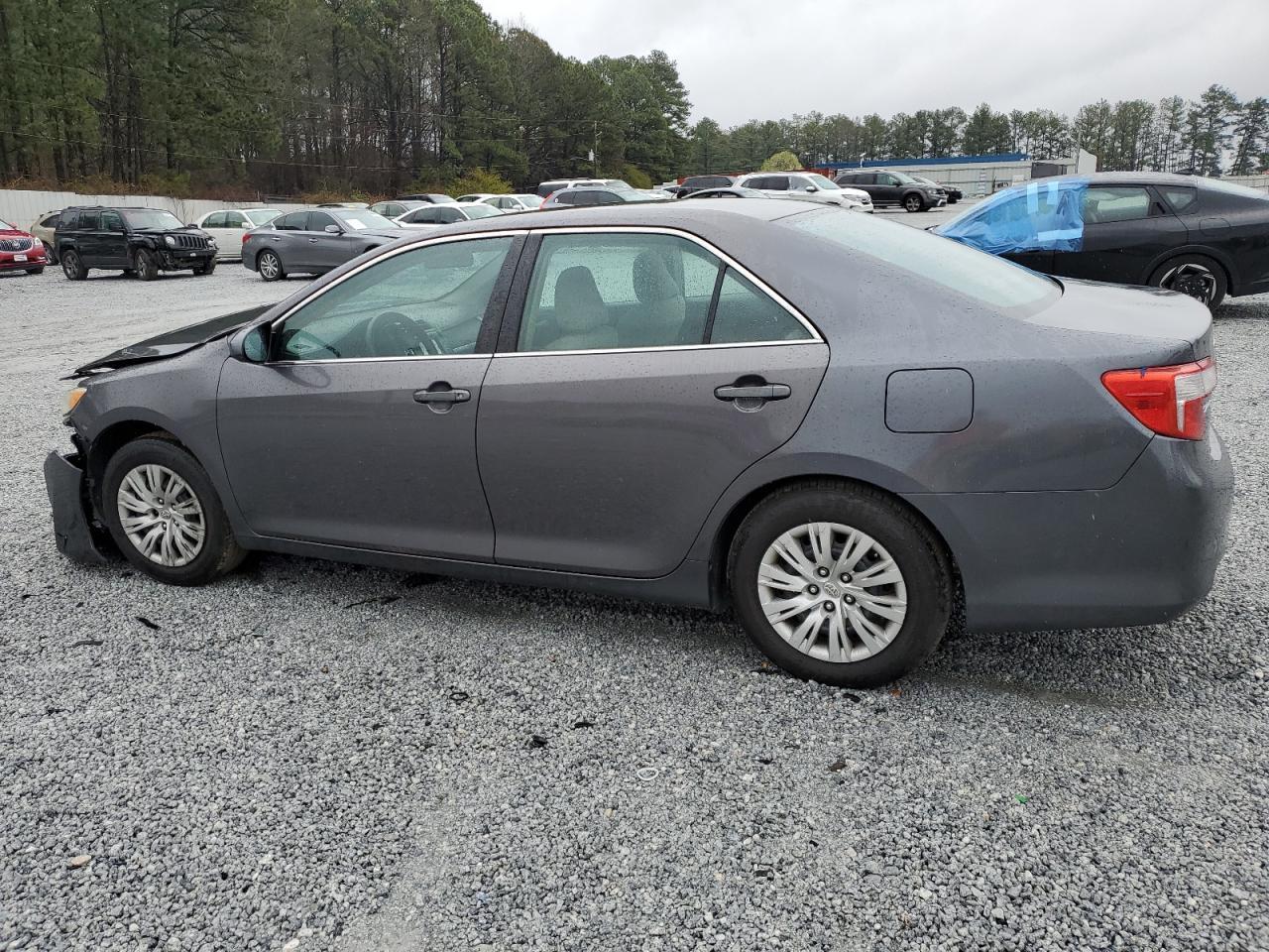 2014 TOYOTA CAMRY L - Фото 2