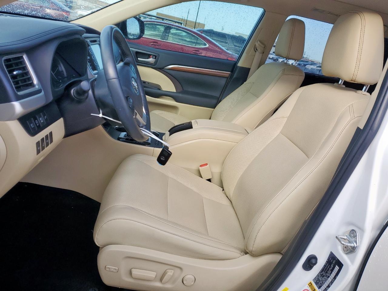 2019 TOYOTA HIGHLANDER - Image 7