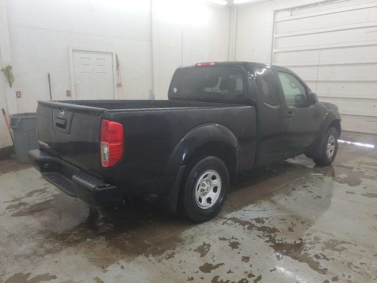 2019 NISSAN FRONTIER S - Image 3