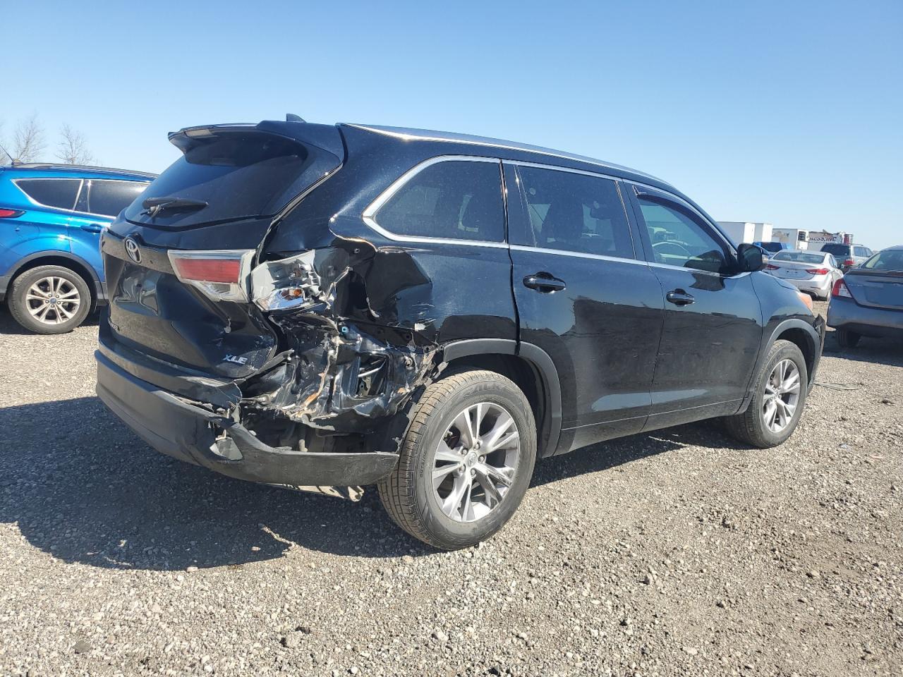 2015 TOYOTA HIGHLANDER - Фото 3