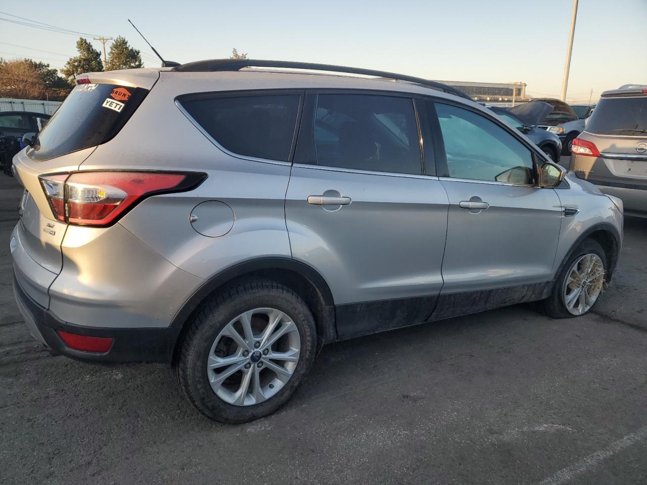 2017 FORD ESCAPE SE - Image 3