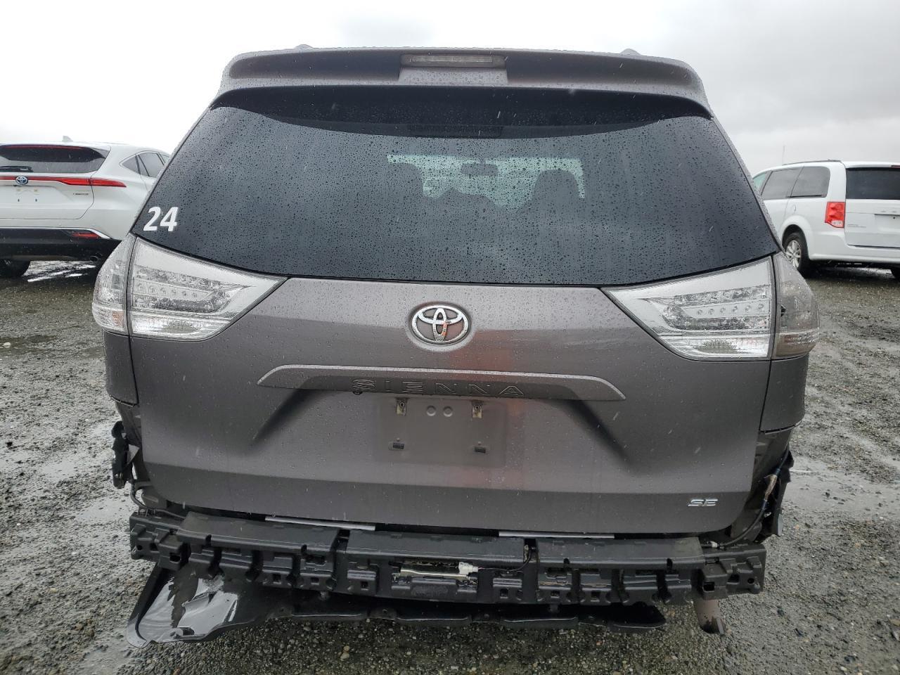 2015 TOYOTA SIENNA - Фото 6