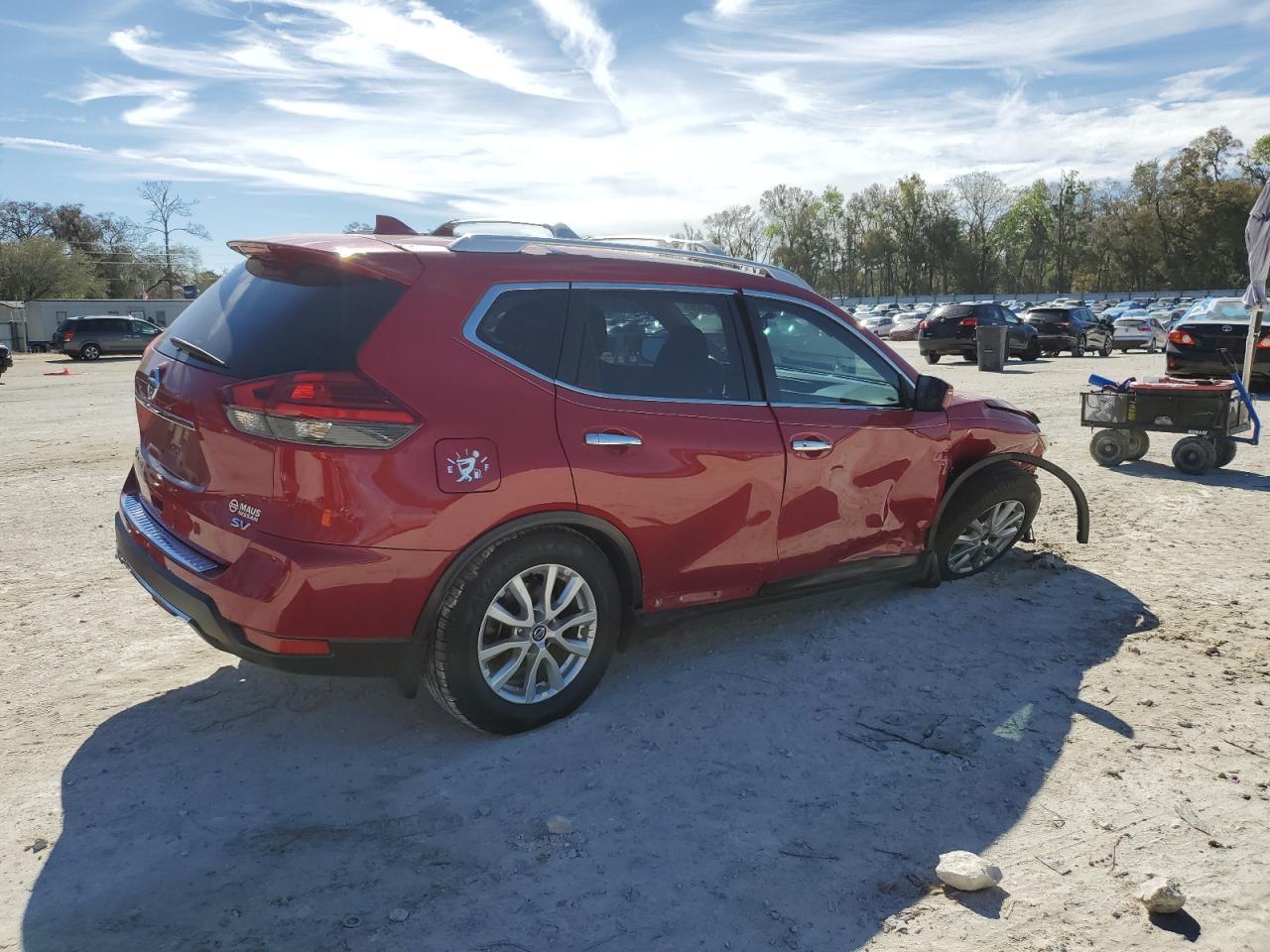 2017 NISSAN ROGUE S - Фото 3