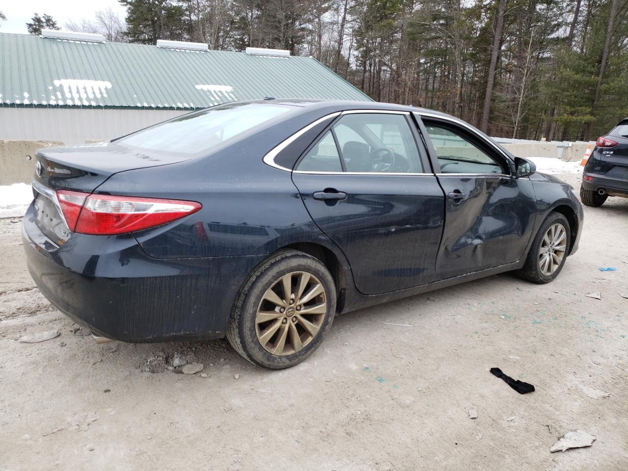 2017 TOYOTA CAMRY LE - Фото 3