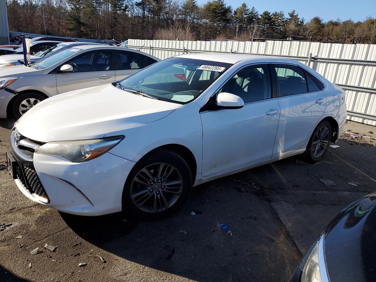 2016 TOYOTA CAMRY LE