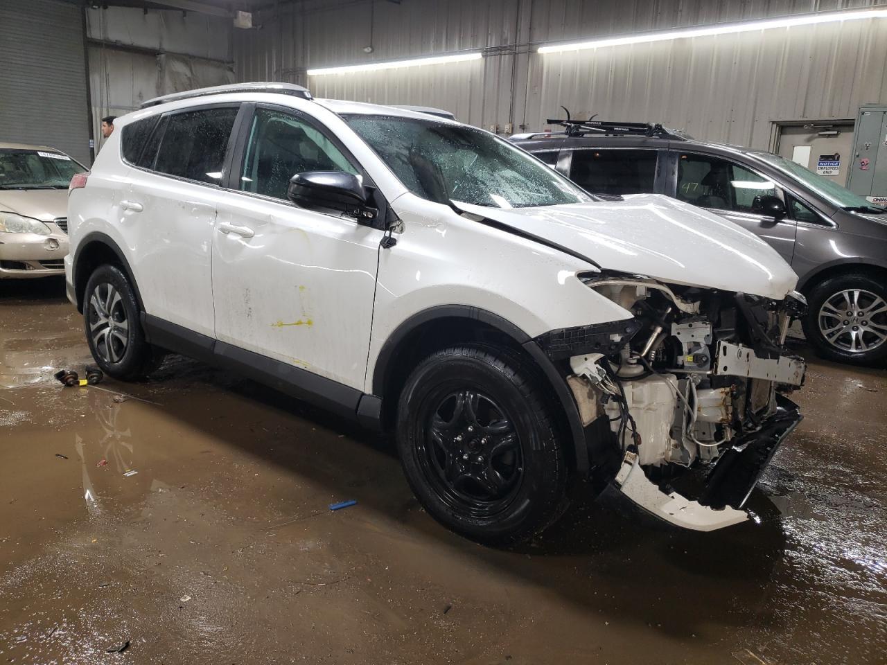 2018 TOYOTA RAV4 LE - Image 4