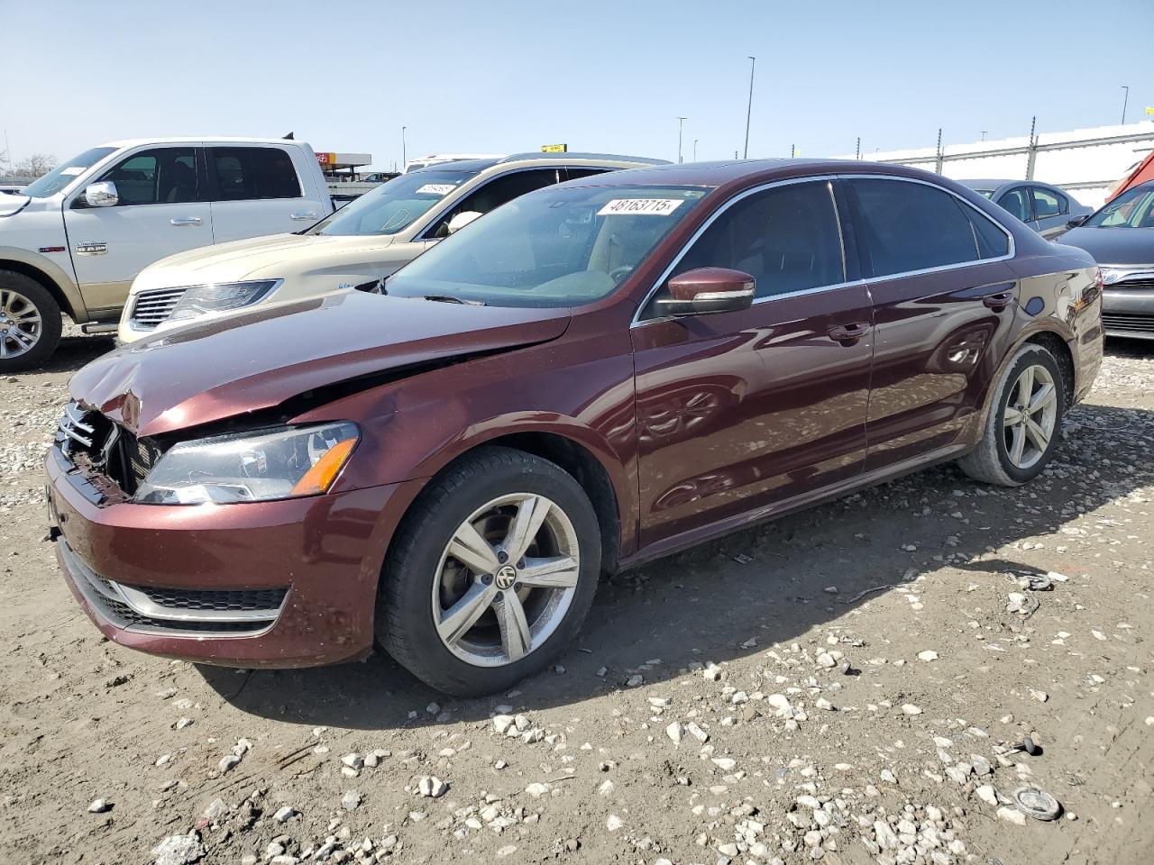 2013 VOLKSWAGEN PASSAT SE