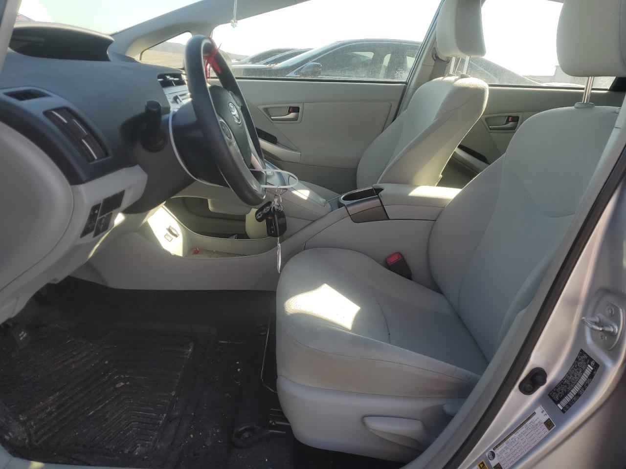 2013 TOYOTA PRIUS - Image 7