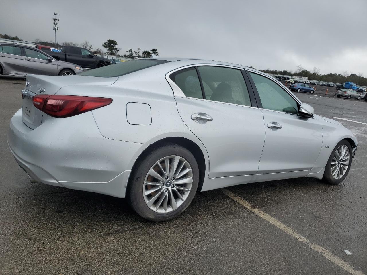 2018 INFINITI Q50 LUXE - Фото 3
