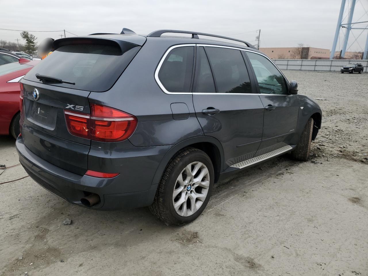 2013 BMW X5 XDRIVE3 - Фото 3