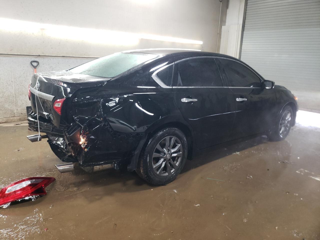 2017 NISSAN ALTIMA 2.5 - Фото 3