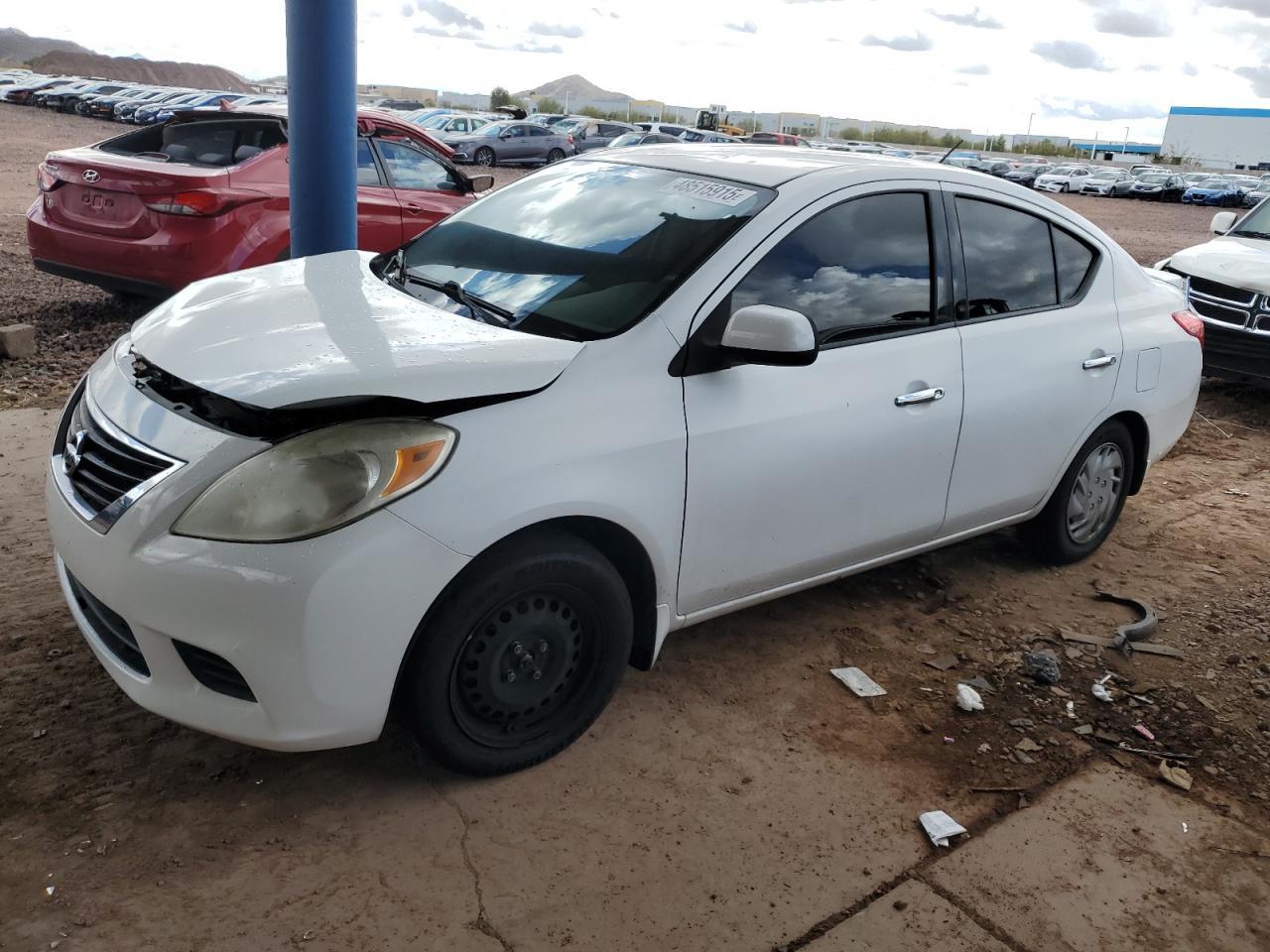 2014 NISSAN VERSA S
