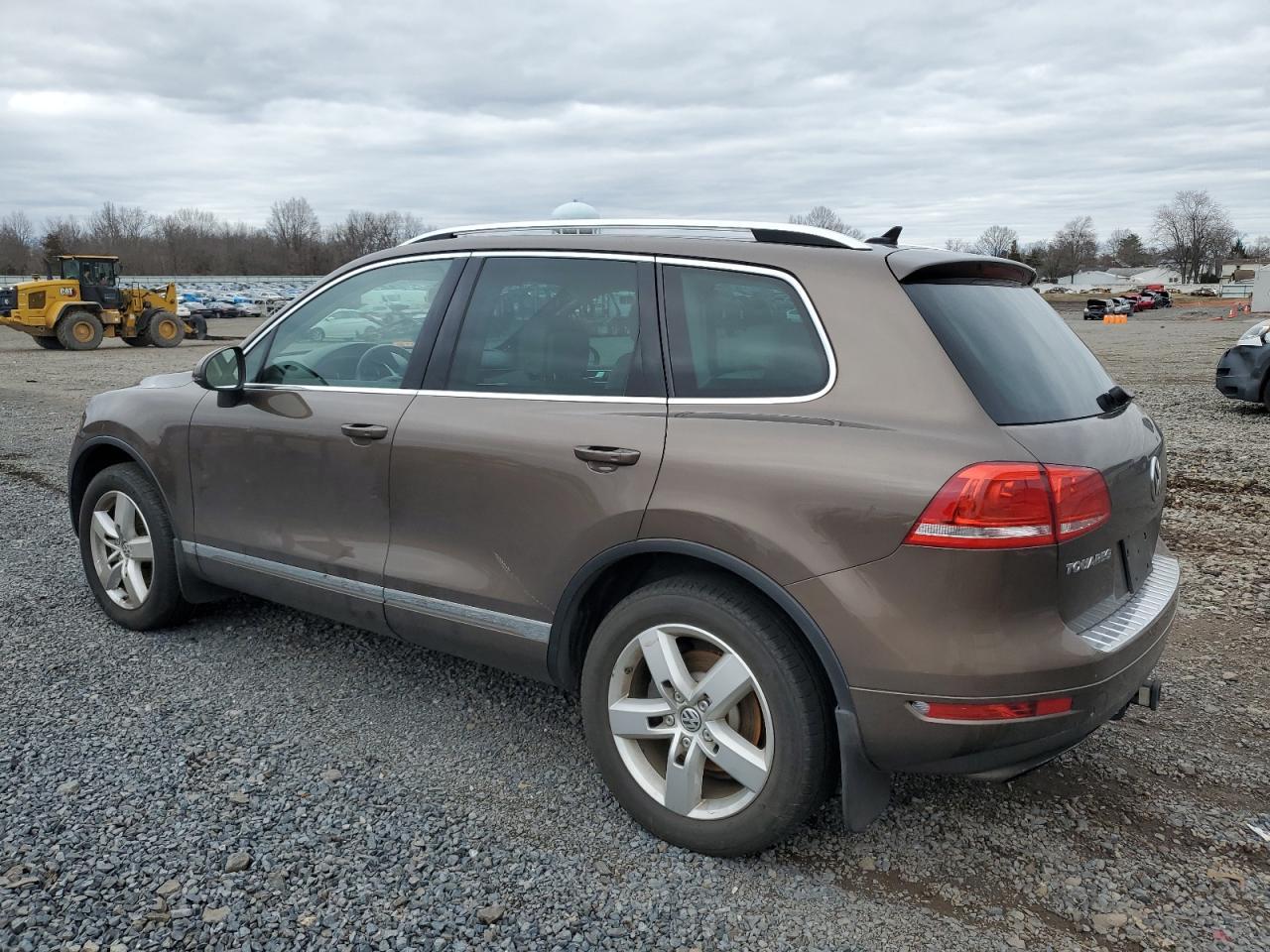 2014 VOLKSWAGEN TOUAREG V6 - Фото 2