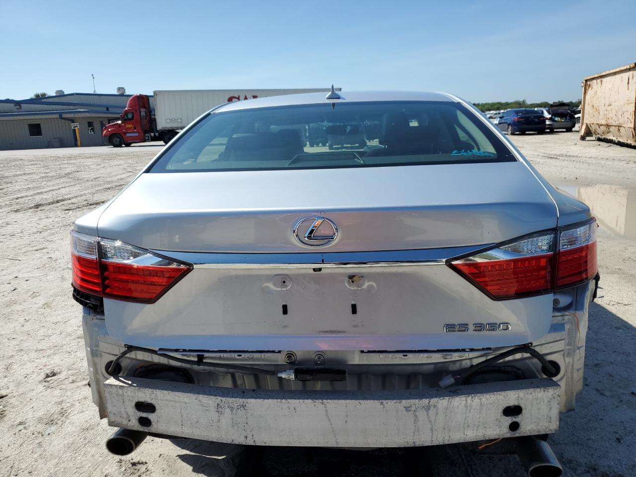 2014 LEXUS ES 350 - Image 6
