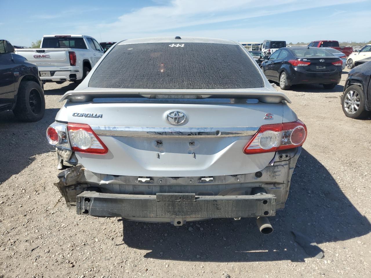 2013 TOYOTA COROLLA BA - Фото 6