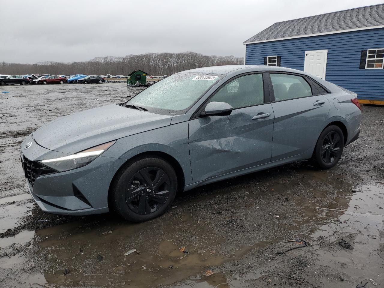2022 HYUNDAI ELANTRA SE