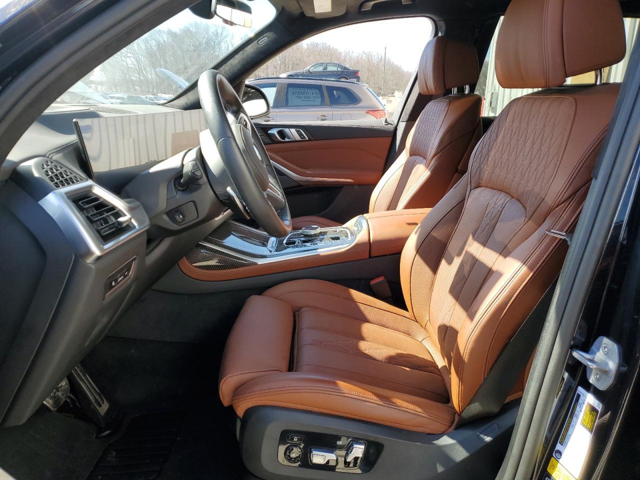2024 BMW X7 M60I - Фото 7