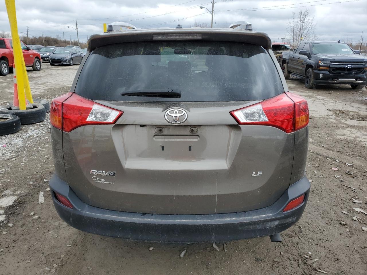 2014 TOYOTA RAV4 LE - Image 6