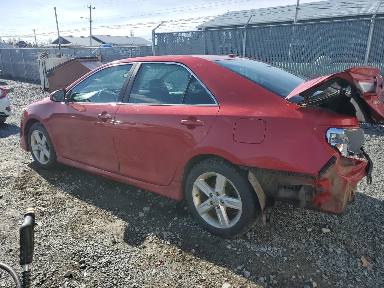 2014 TOYOTA CAMRY L - Фото 2