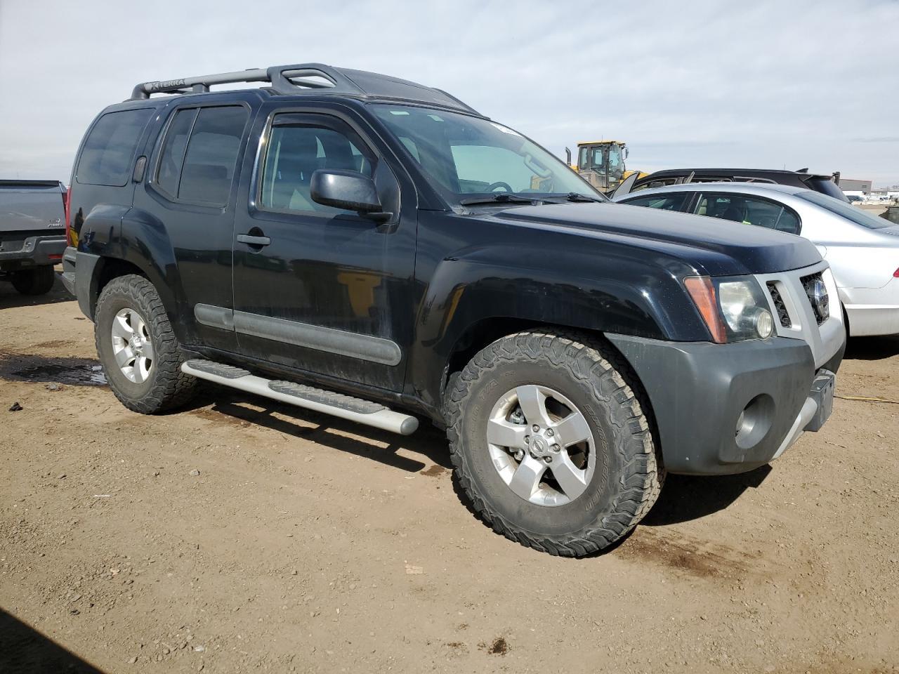 2013 NISSAN XTERRA X - Image 4
