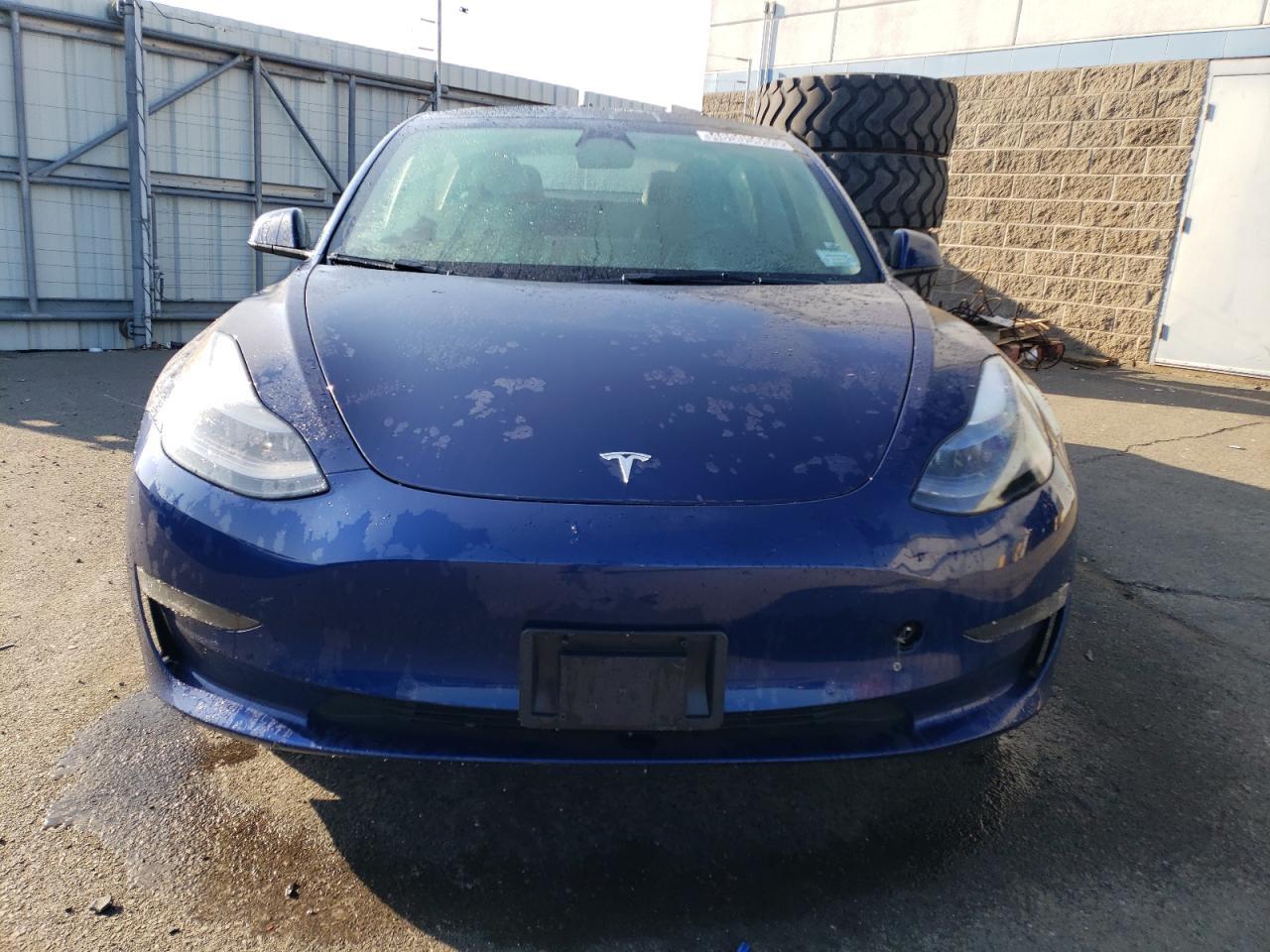 2022 TESLA MODEL 3 - Фото 5