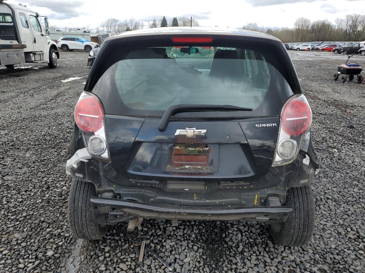 2014 CHEVROLET SPARK 1LT - Image 6