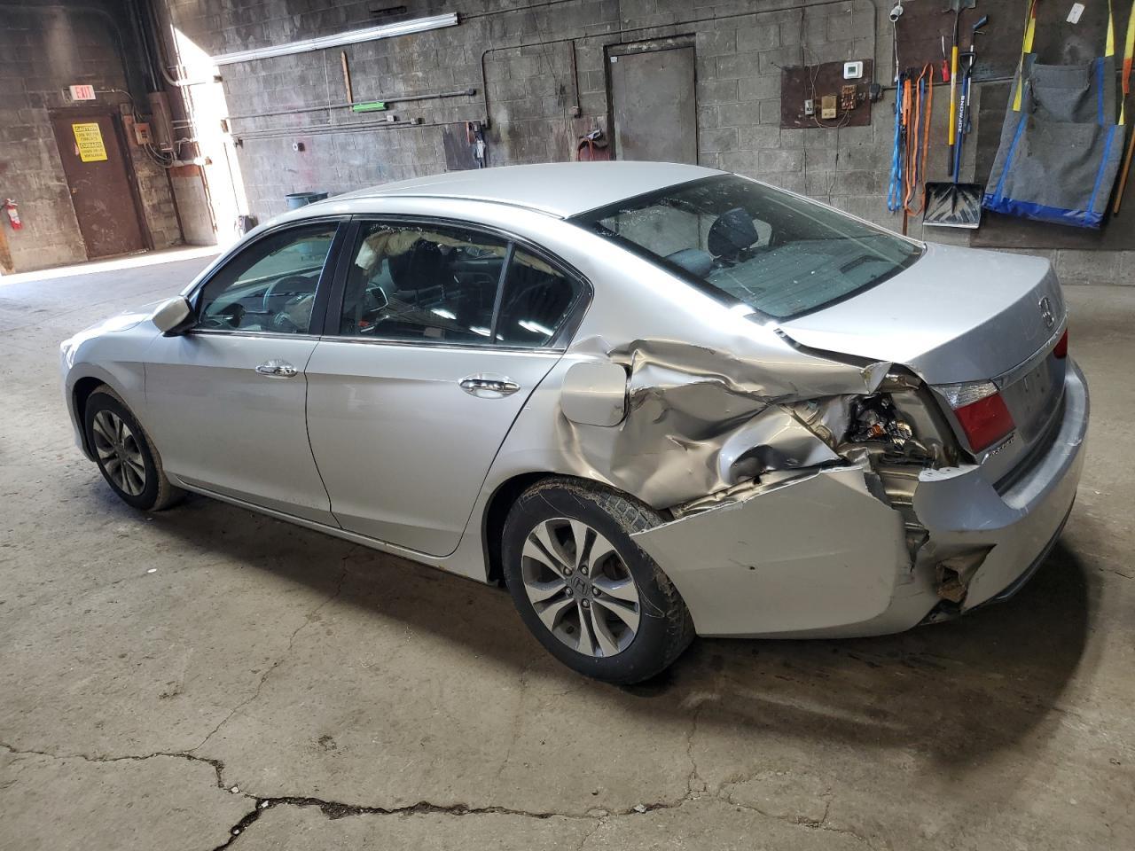 2014 HONDA ACCORD LX - Image 2